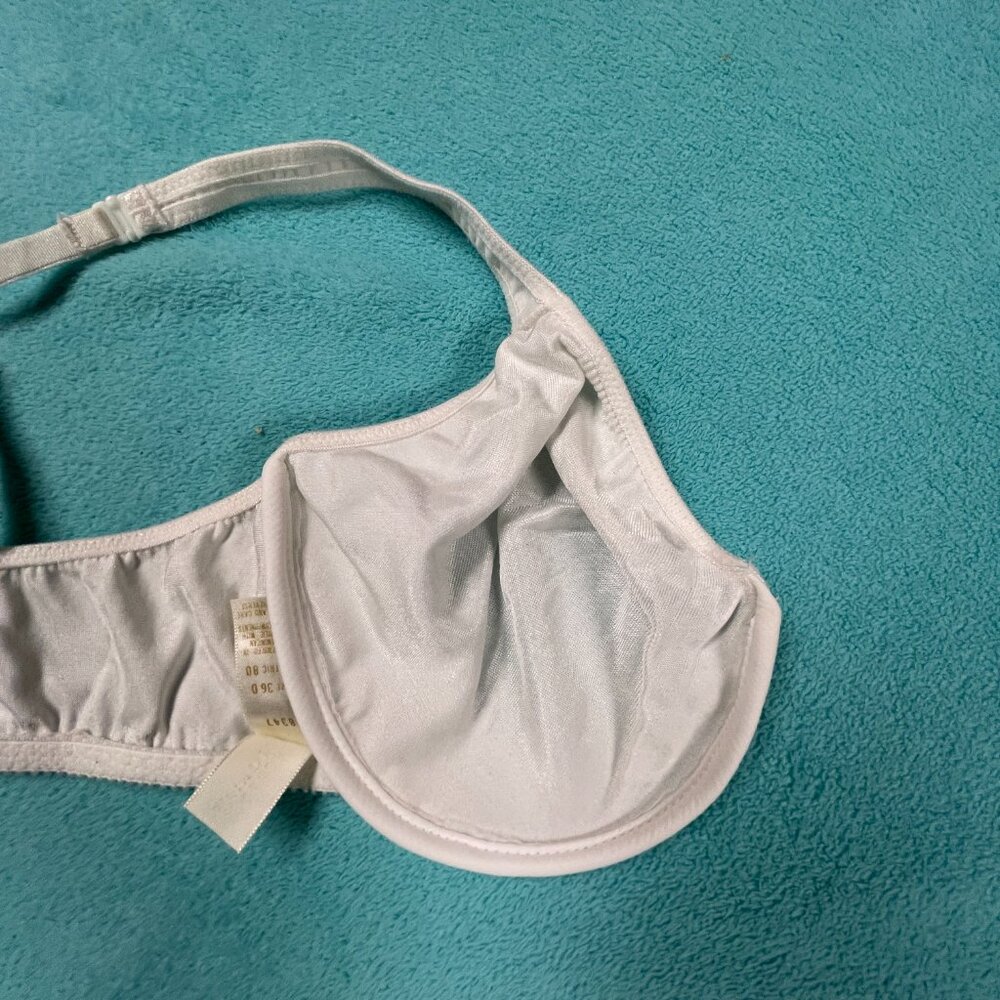 Victoria's Secret 36D Underwire, Convertible, Front Clasp White Bra - Vintage - Picture 8 of 13